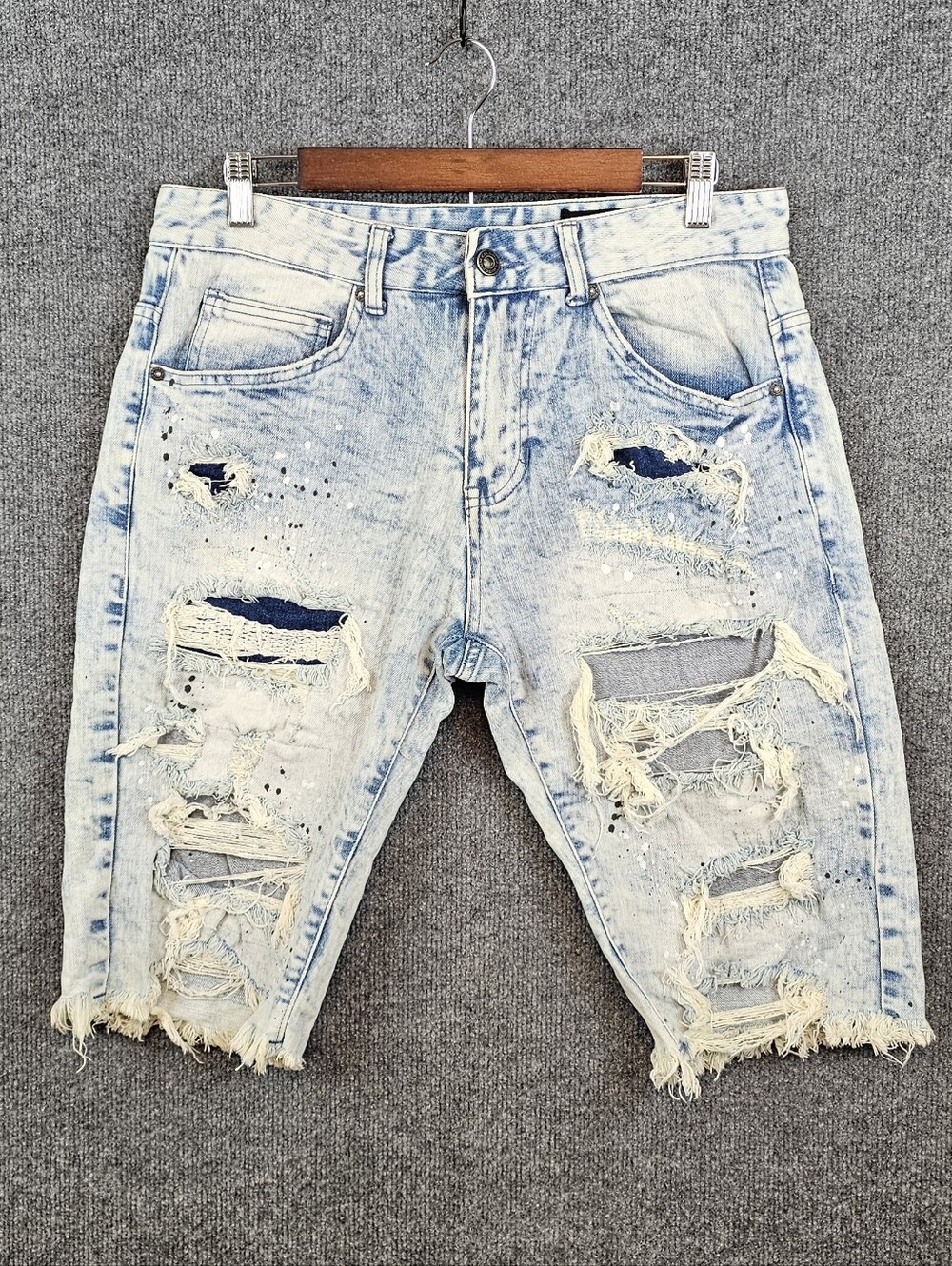 EDGY STYLING: Smoke Rise - Distressed Paint-Splatter Denim Shorts